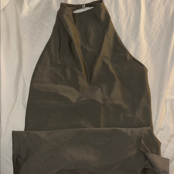 Elegant Gray Women's Backless Halter Top - Picture 2 of 2